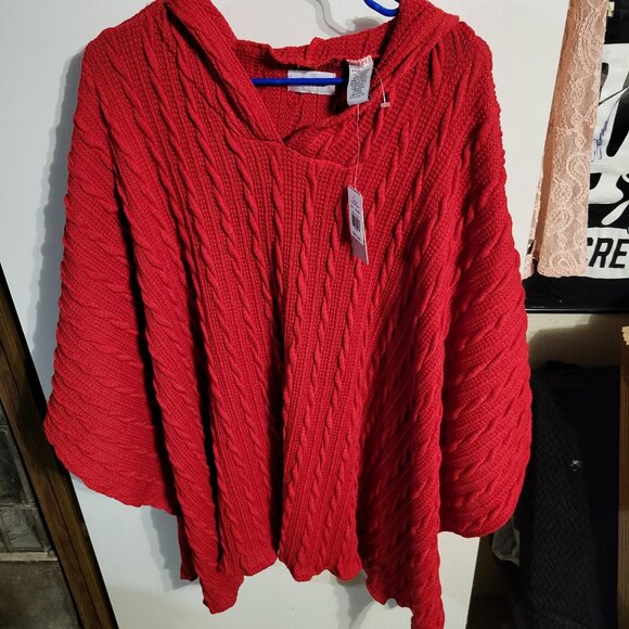 NWT RED CABLE KNIT SWEATER OVERSIZED PONCHO HOODIE SZ OS - Picture 1 of 6